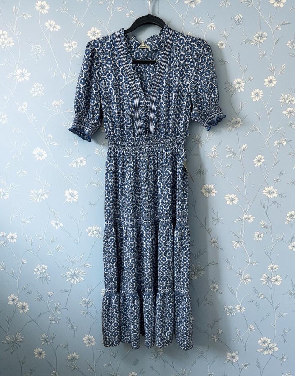 NWT Max Studio London Blue White Pattern Dress SIZE SMALL Boho Short Sleeve Maxi